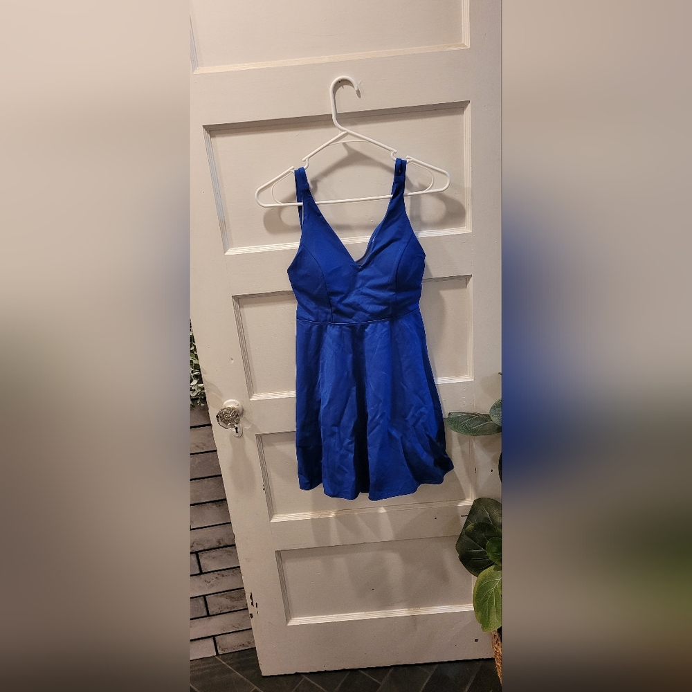 Athletic dress Halara Cobalt color